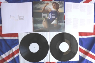 KYLIE MINOGUE - Light Years (1).JPG